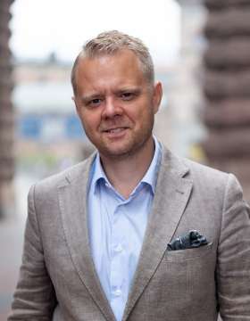 Portrait of Björn Fägersten.